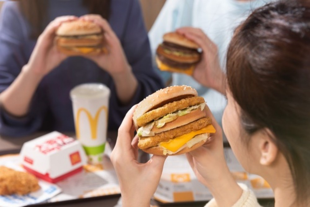 麥當勞2022最強菜單只賣一個月！超狂15層漢堡肉量加倍超過癮！ - LazyBag 懶人包