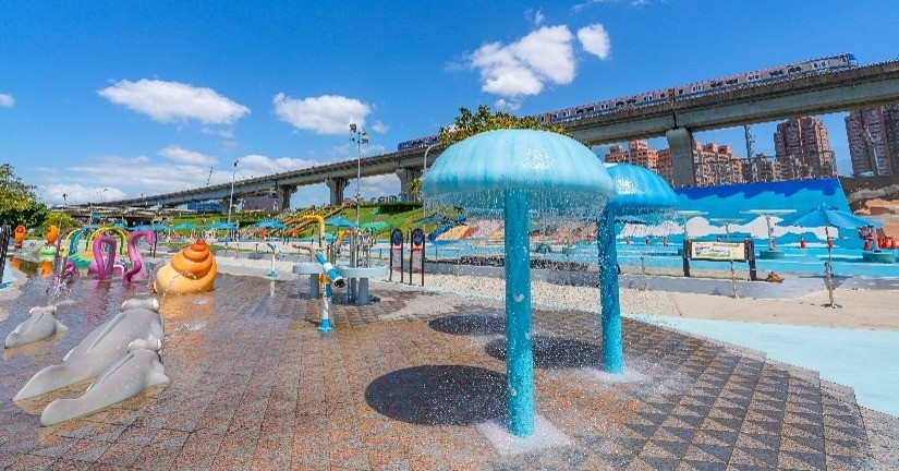 新北大都會公園「海世界水樂園」免費玩水景點介紹、開放時間、停車場